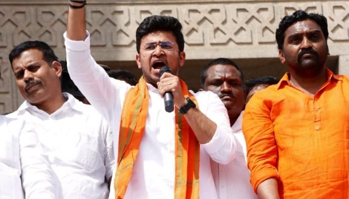 Telangana: BJP leader Tejasvi Surya pays tribute to martyrs of the statehood movement, despite opposition from TRS govt