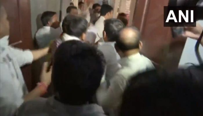Watch: After Bihar elections, Congress leaders come down to blows, abuse each other in a major showdown