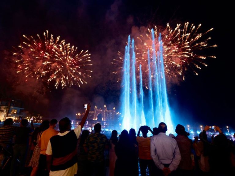 Islamic country organises fireworks for Diwali while Hindus in India spend it in silence: Read how