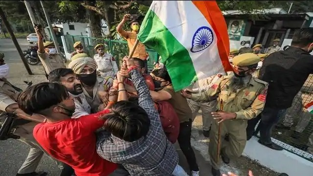 Man arrested for trying to hoist Indian flag in PDP office