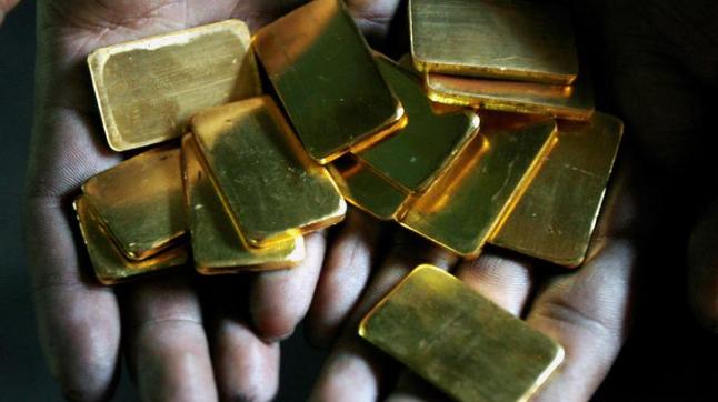 rectum gold smugglers