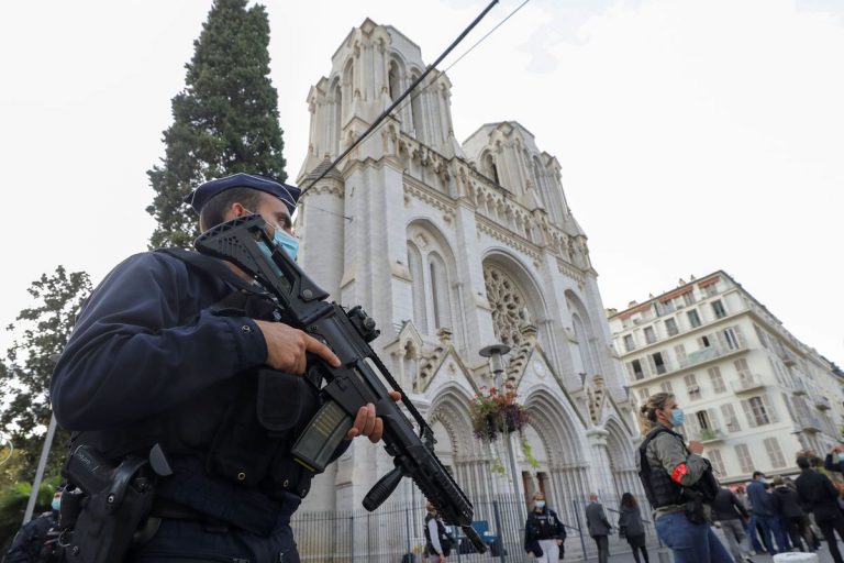 France: Muslim man, the son of police officers, attacked and assaulted by Islamists for attending Christmas lunch