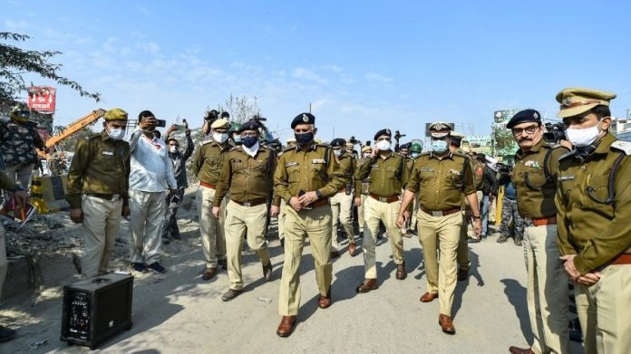 2 officers of Delhi Police posted at Singhu border tested positive for coronavirus