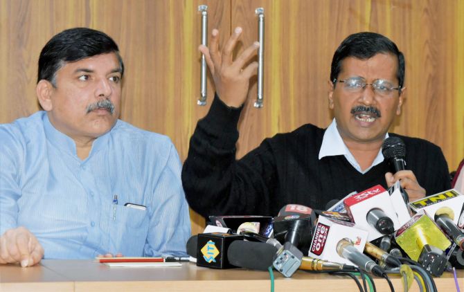 AAP's numerous turns on Farm Laws as they indulge into theatrics