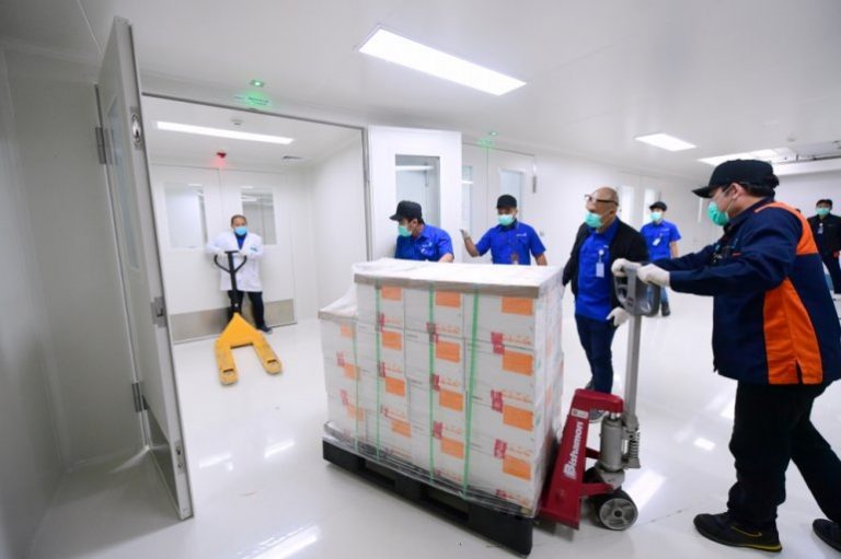 Indonesia: Highest Muslim body to provide Covid vaccine with halal certificate, expected to boost immunization process in the Muslim-majority country