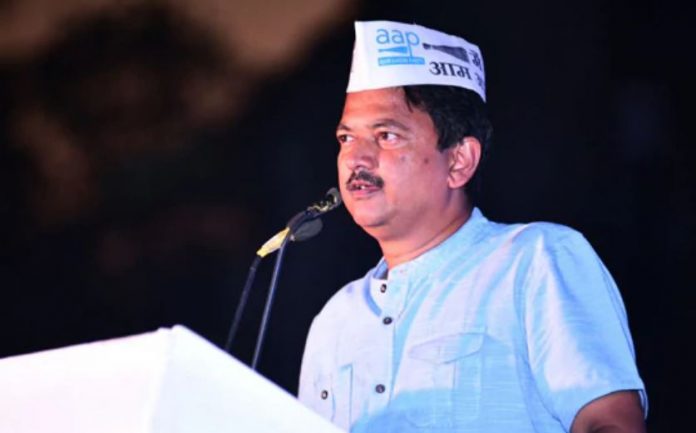 AAP Goa leader Elvis Gomes resigns