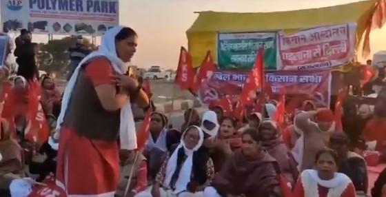 Communist farmer wing sing 'Modi mar jaa tu'