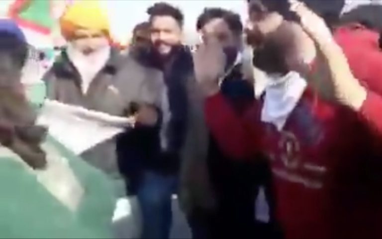 Protesters heckle Republic Bharat and Zee News journalists for reporting about the farmers’ protests