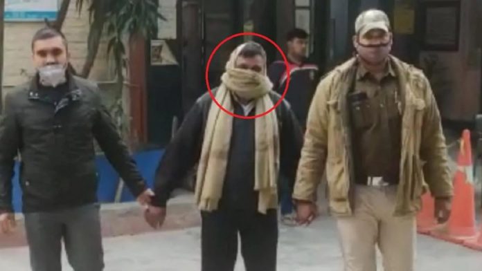 Haroon pretended to be Pandit Rahul Shastri