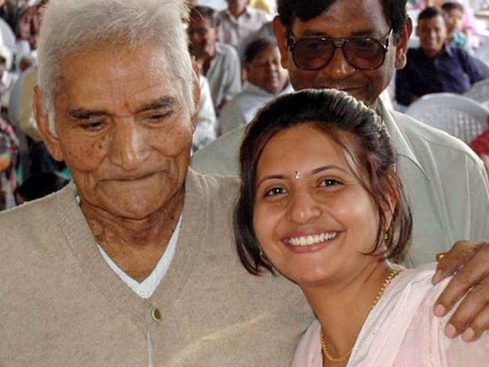 Sheetal Amte, granddaughter of Baba Amte commits suicide