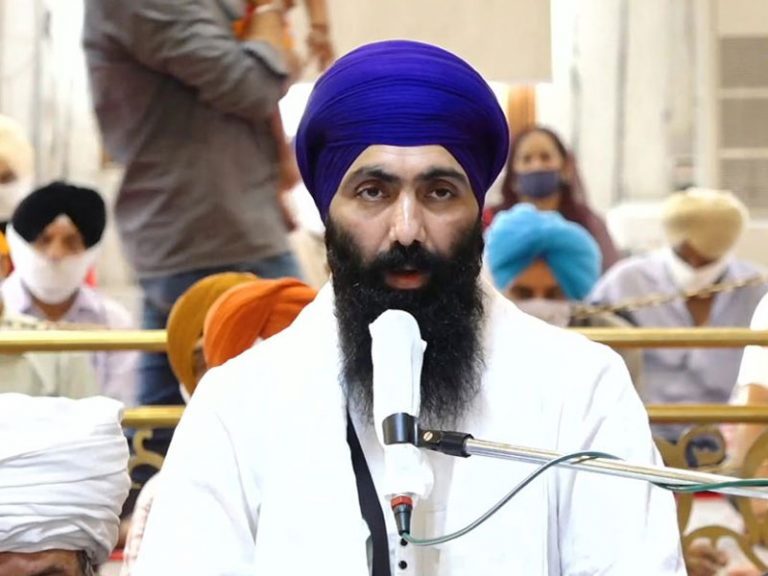 Sermons at Gurudwara Bangla Sahib, telecast live and watched by millions, spreads misinformation about farm laws
