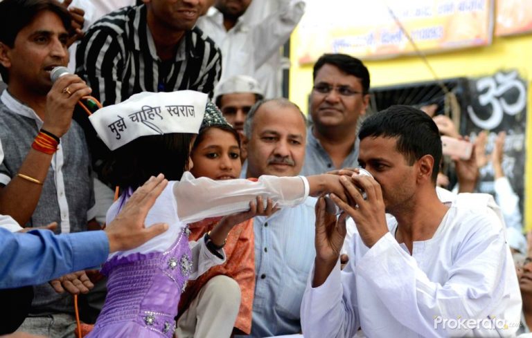 Arvind Kejriwal pulls a ‘fast one’ again, to observe ‘one-day fast’ in solidarity with ‘farmers’ protest’