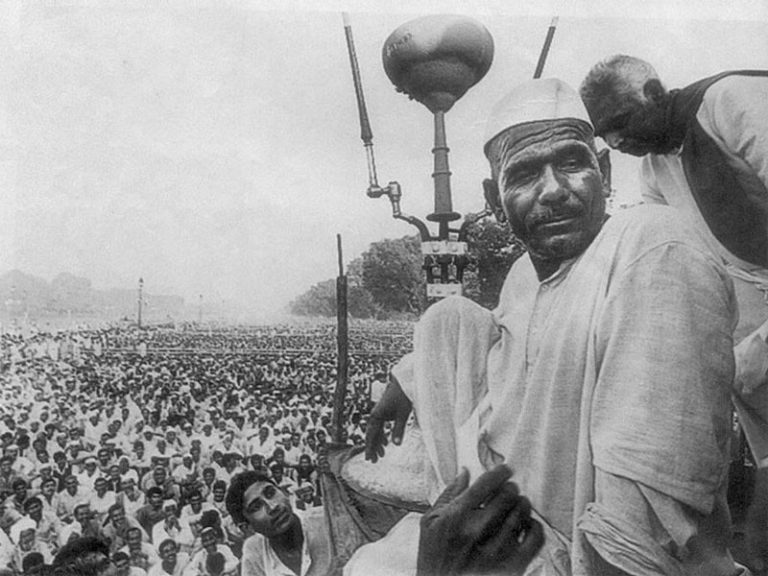 27 years ago, BKU leader Tikait had led massive protests demanding the same farm reforms Punjab farmers are protesting against now