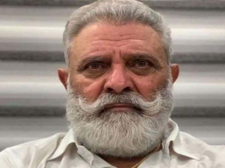 Ex-Indian cricketer Yuvraj Singh’s father Yograj Singh joins Farmer’s protests, justifies “Indira thok di” comment