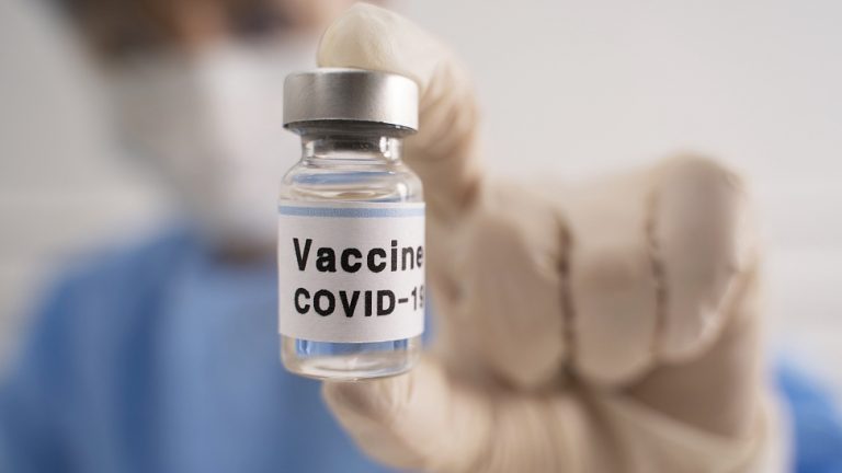 As India rolls out the Coronavirus vaccine drive, health workers break out in cheer: Watch video