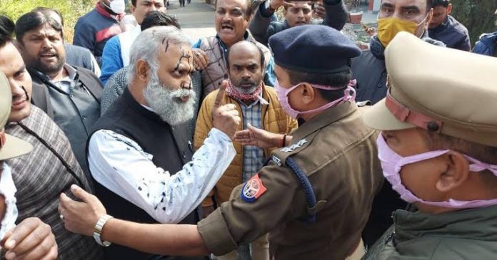 Delhi Court convicts AAP MLA Somnath Bharti for assaulting AIIMS security staff