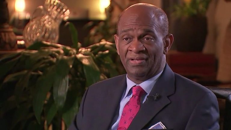 Former Spiritual adviser to Obama and Bush, Pastor Kirbyjon H Caldwell sentenced to 6 years in jail for selling fake Chinese bonds to followers