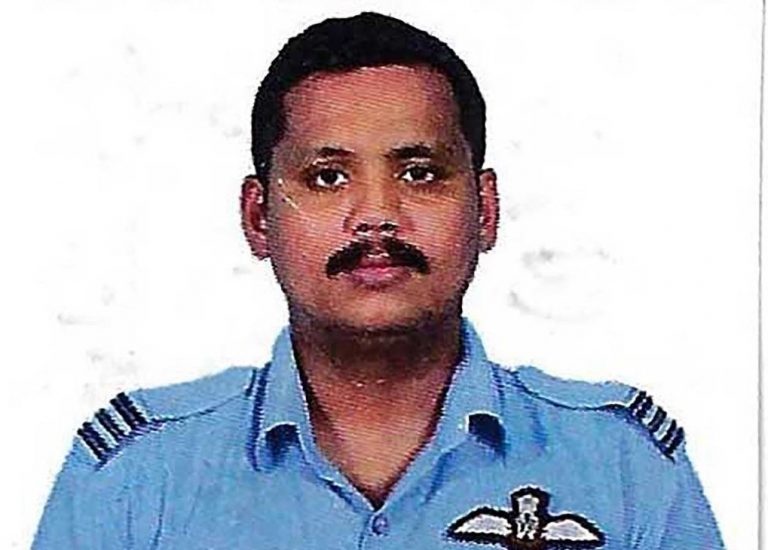 Squadron Leader Vivek Gairola bestowed with Vayu Sena Medal (Gallantry) for the safe recovery of Su-30MKI fighter plane