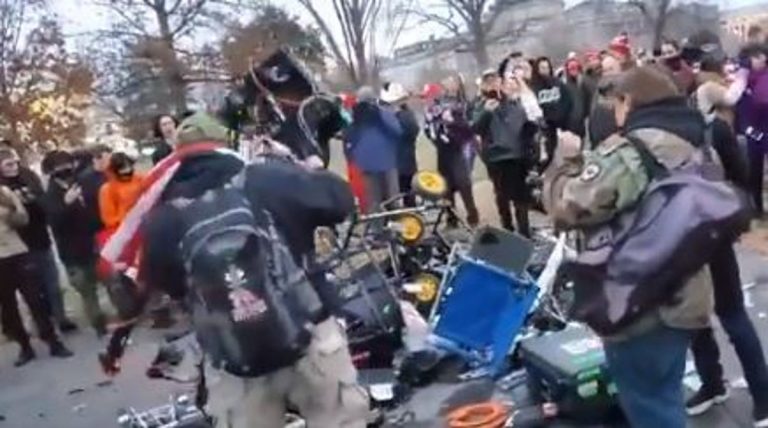 USA: Frenzied supporters of President Donald Trump attack media covering the US Capitol Hill chaos