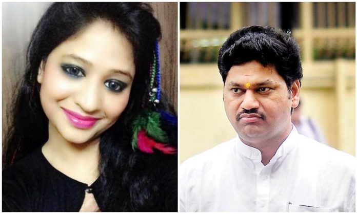 Maharashtra: Singer accuses Dhananjaya Munde of rape, sexual exploitation