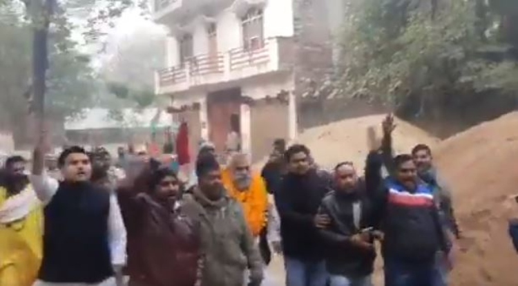 UP: Somnath Bharti released from jail, AAP workers welcome him with ‘Modi-Yogi murdabad’ slogans