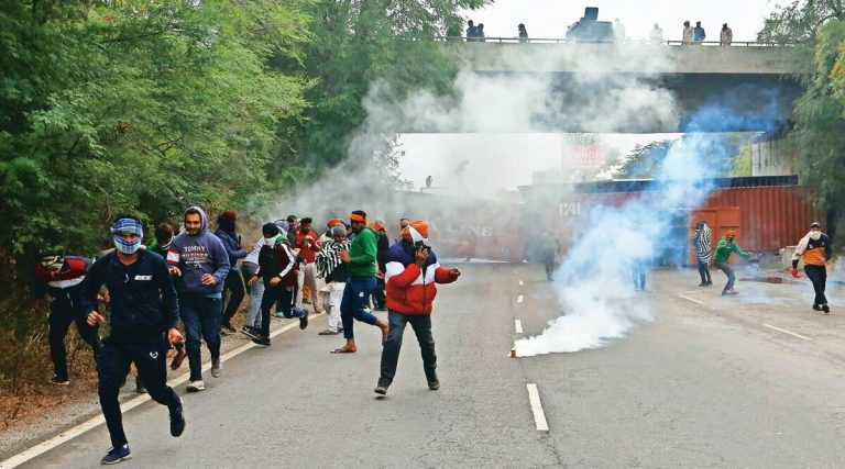 Anti-farm law protesters attack vaccination center in Haryana, chase doctors away: Details