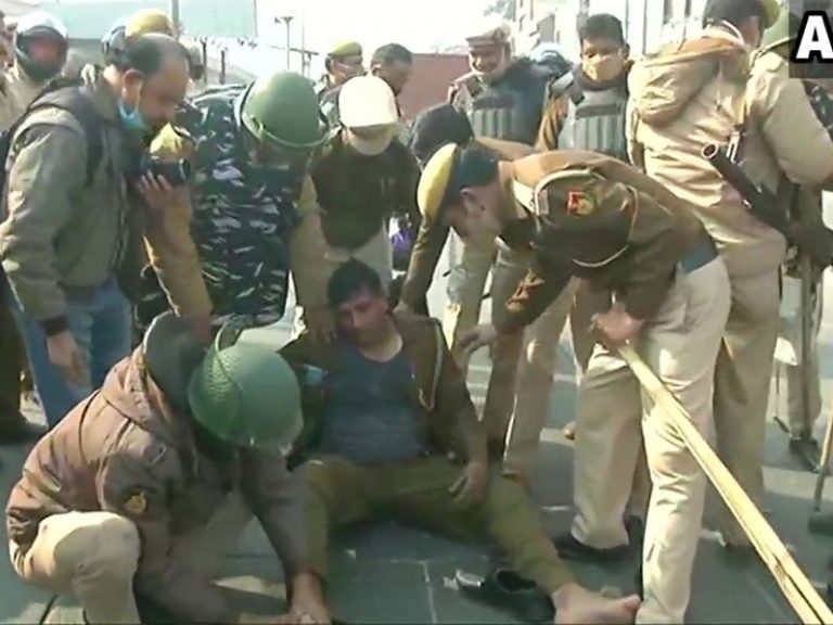 Swords, mowing tractors and guns: What the Delhi police personnel are facing from rampaging protestors