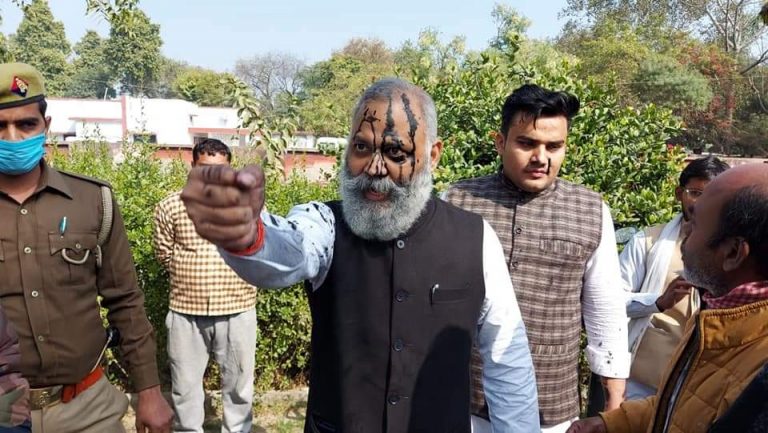 UP Police said ‘Abhi nahi pela hai, subah dekhte hain’ while referring to thrashing of Somnath Bharti? A fact check