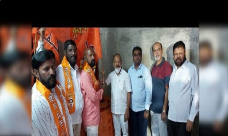 Shiv Sena inducts out-on-bail convicted murderers Rahatmulla Khan, Indin Shaikh and Anawar Shaikh into the party: Read details