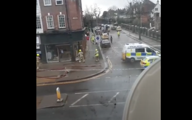 Molotov cocktail thrown near synagogue in Golders Green, London, not believed to be related to terrorism or antisemitism: Reports