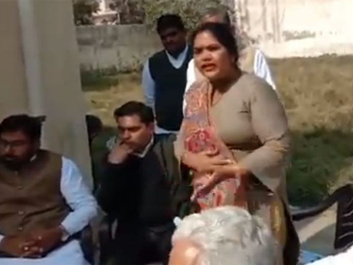 Congress' Vidya Rani Danoda seen asking party leaders to keep 'farmer protestors' all supplied with liquor