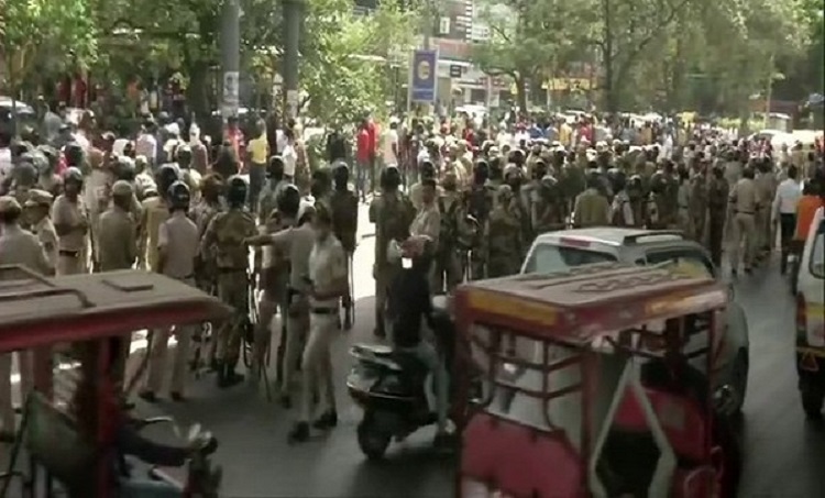 Violent protests erupt after death of a Nigerian national, while protestors blame Delhi Police, police cites CCTV footage that tells a different tale