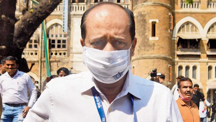 Sachin Vaze reaches NIA office to record statement