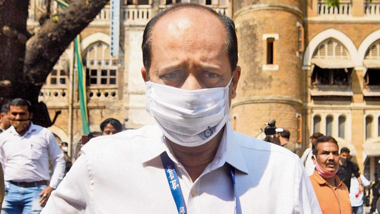 ‘Encounter specialist’ Sachin Vaze reaches NIA office to record statement in Antilla Bomb Scare case