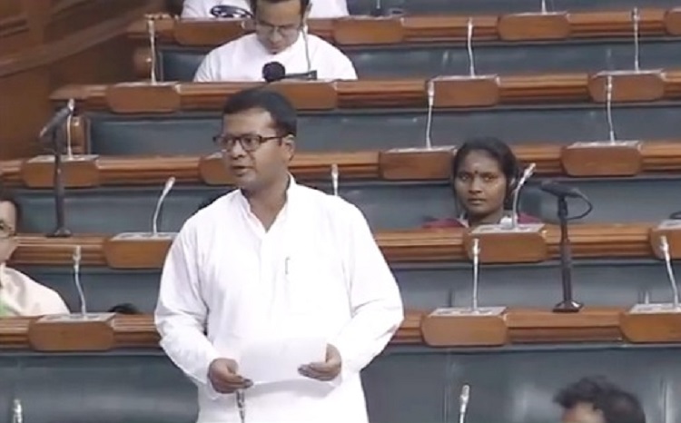 Congress MP distances himself from Parliamentary panel report endorsing farm laws, here are the minutes of the meeting that has his name