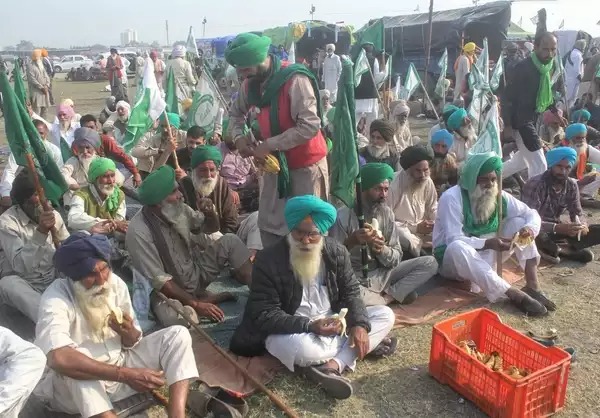 Farmer leaders stayed in hotel