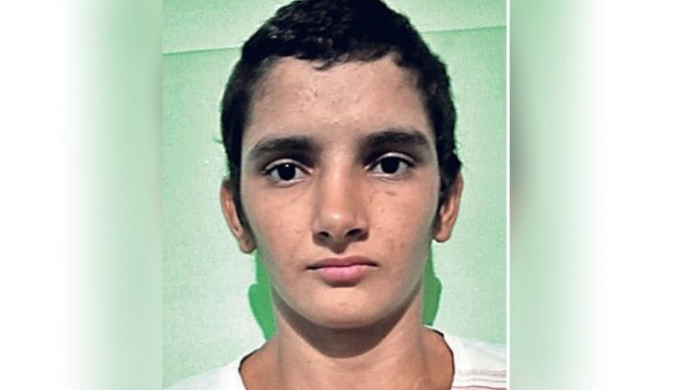 Ritika Phogat, cousin of wrestlers Geeta and Babita Phogat, commits suicide after losing wrestling tournament