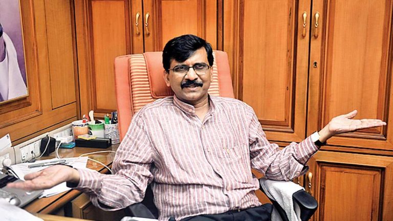 While Sanjay Raut praises Sachin Vaze as ‘honest’ and ‘capable’, latter names Shiv Sena leaders in Antilia explosives case