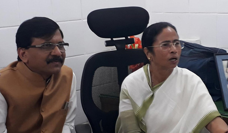 Shiv Sena backs out from the ‘Didi Vs All’ fight in West Bengal, stands in ‘solidarity’ with the ‘real Bengal Tigress’