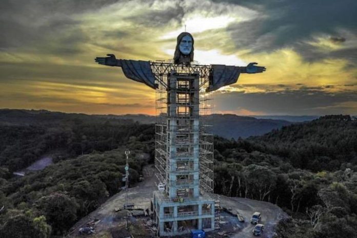 Another Christ statue dwarfing Christ the Reeder at Rio De Janero to come up in Southern Brazil