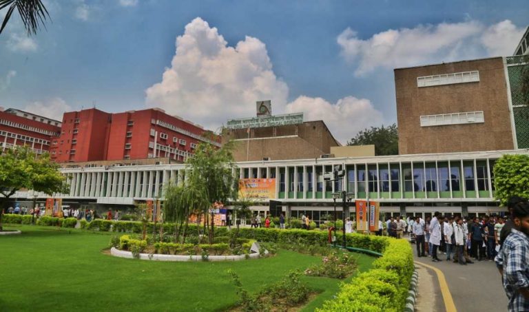 ‘No shortage of oxygen’, clarifies AIIMS director after communists spread fake news that emergency in AIIMS was closed due to oxygen shortage