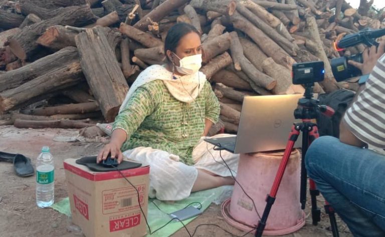 Journalism: The new performance art
