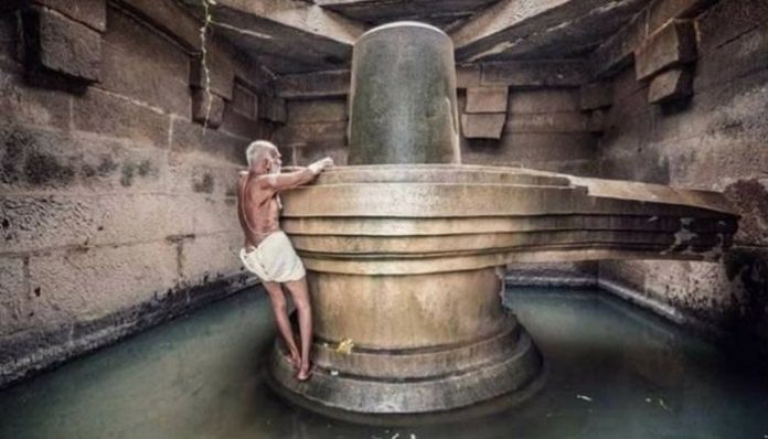 Sri Krishna Bhat of the Hampi Badavi Linga temple passes away at 94
