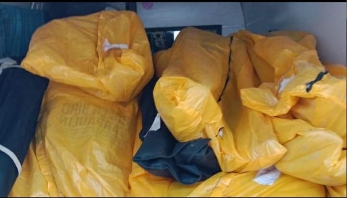 Coronavirus crisis in Maharashtra: Ambulance forced to stuff 22 dead bodies together, police stop eyewitnesses from taking pictures