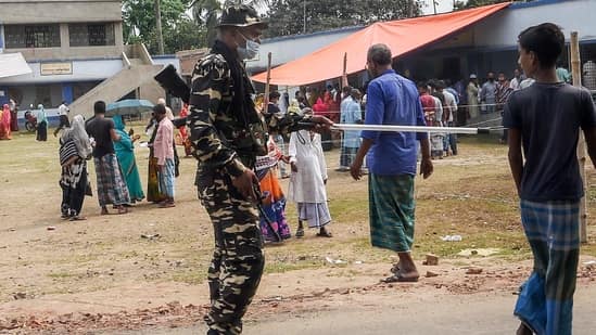 Sitalkuchi, Cooch Behar: Mob attacks CISF after Mamata Banerjee urged ‘gherao’ against security personnel, 4 dead