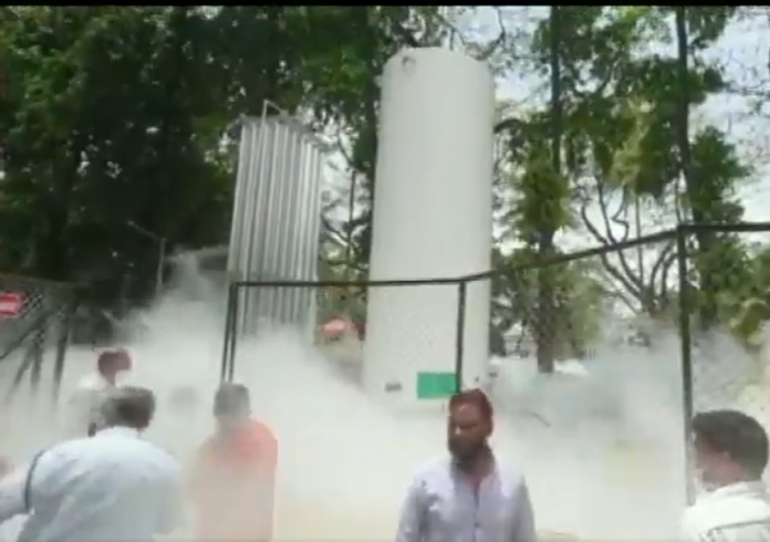 10 people dead after oxygen leak in Nashik hospital