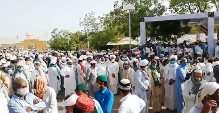 Rajasthan: Thousands gather to mourn death of minister Saleh Mohammad’s father as Covid guidelines go for a toss. Watch video