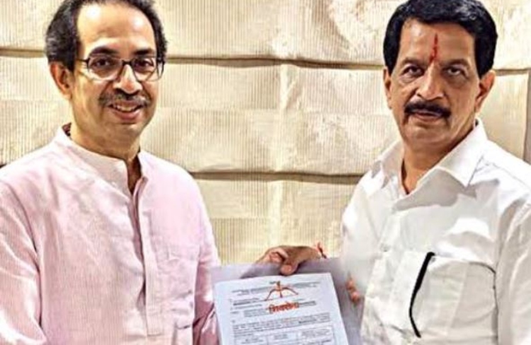 ‘Encounter cop’ Pradeep Sharma who contested assembly elections on a Shiv Sena ticket procured gelatin sticks planted at Antilia: Sachin Vaze