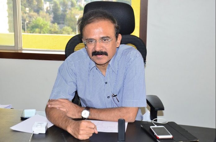 Former bureaucrat alleges he had warned the Maharashtra government 6 months before the second wave of coronavirus hit the state