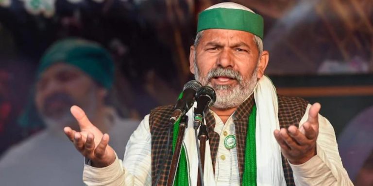 After getting vaccinated himself, Rakesh Tikait says the Modi government will be responsible if farmers get COVID-19
